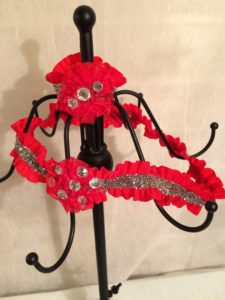 New Red and Sliver Crinkle Stone Tiara W/ Bracelet $40.99